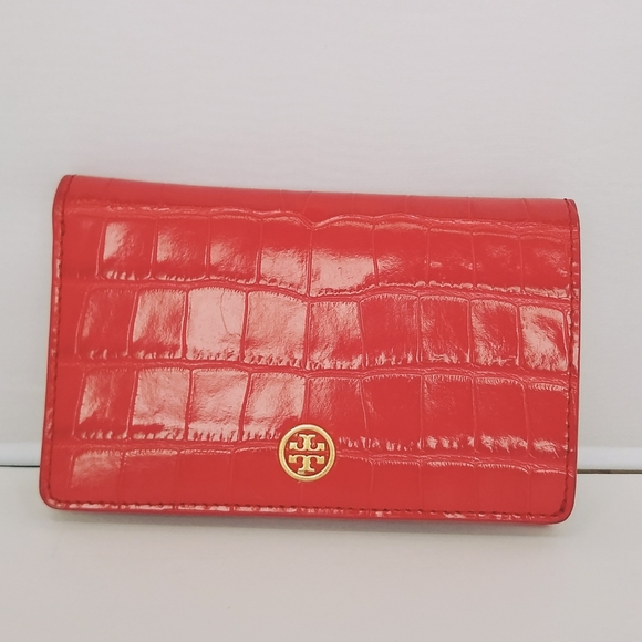 Tory Burch Handbags - Tory Burch Parker CORAL Embossed Small Slim